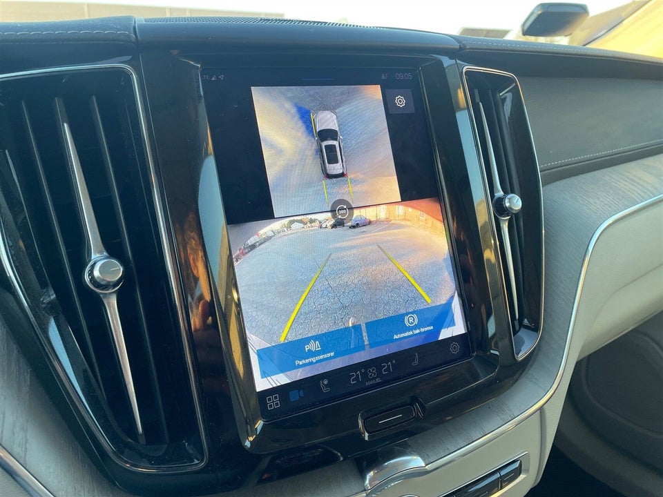 Volvo XC60 2,0 T6 ReCharge Ultra aut. AWD 5d