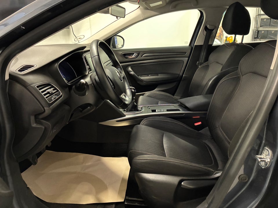 Renault Megane IV 1,2 TCe 130 Zen Sport Tourer 5d