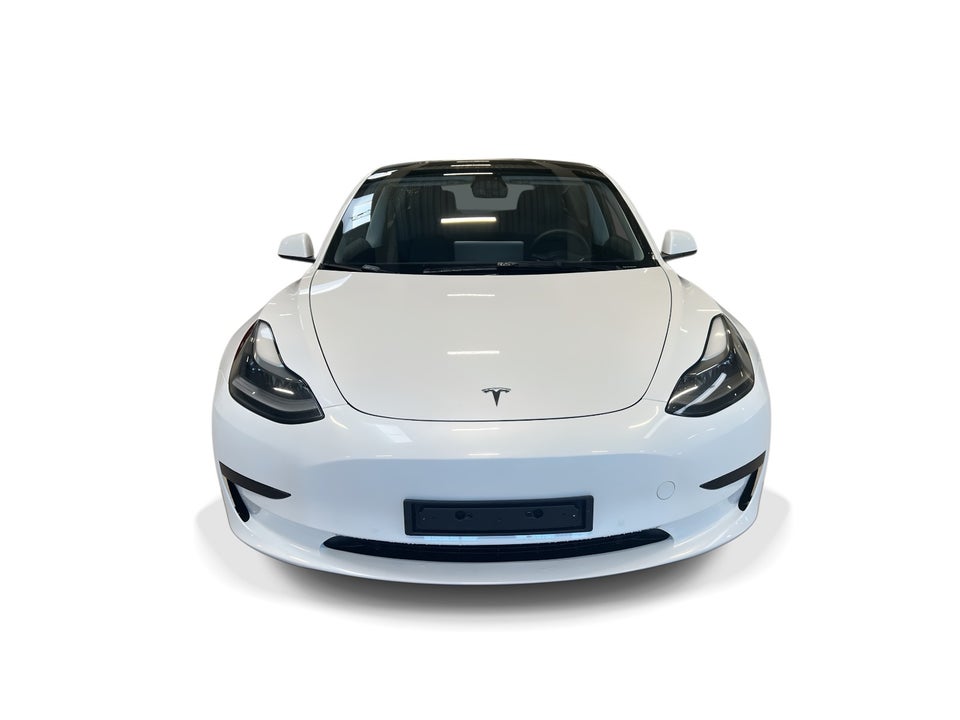 Tesla Model 3 Standard Range+ RWD 4d