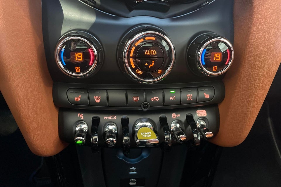 MINI Cooper SE Younique Trim 3d