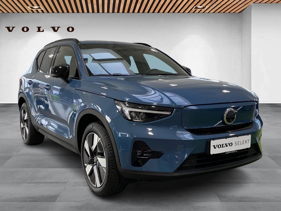 Volvo EX40 Extended Range Plus 5d