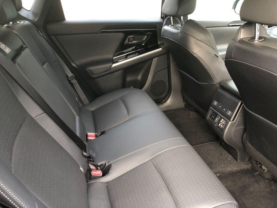 Toyota bZ4X Executive 5d