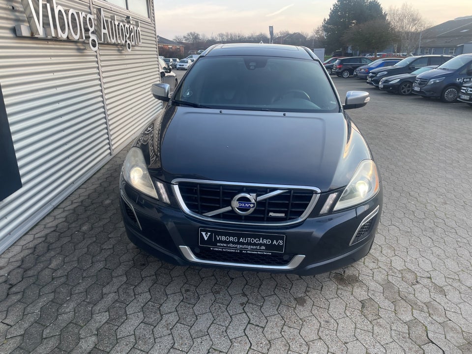 Volvo XC60 2,4 D4 163 R-Design aut. AWD 5d
