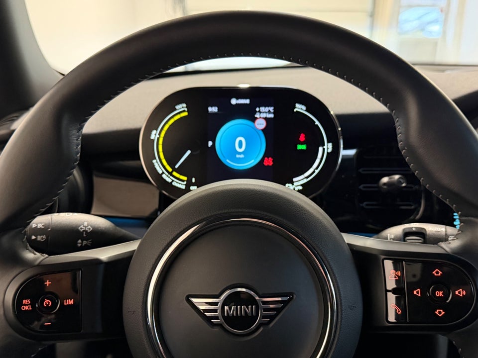 MINI Cooper SE Camden Edition 3d