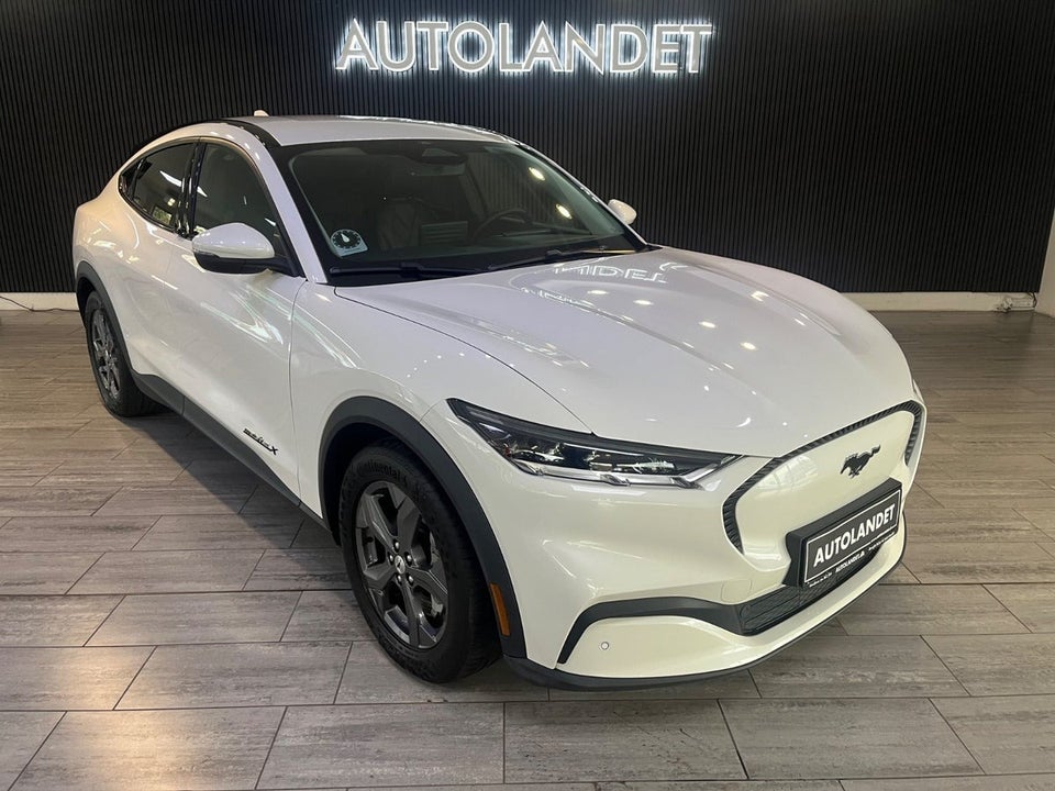 Ford Mustang Mach-E 98 Extended Range 5d