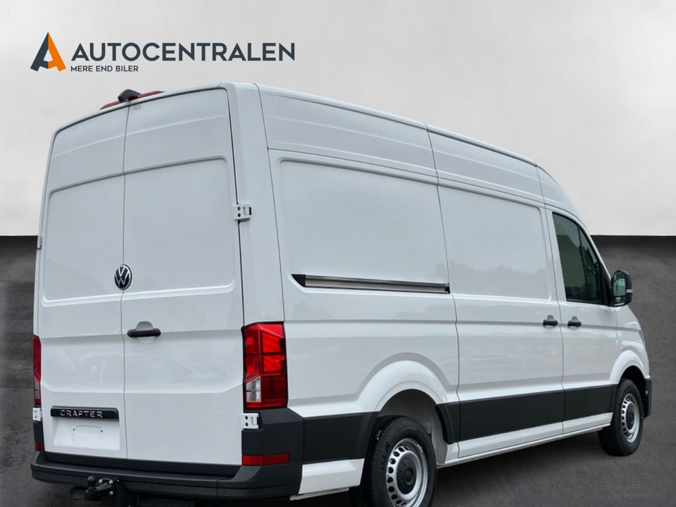 VW Crafter 35 2,0 TDi 177 Kassevogn L3H2 aut.