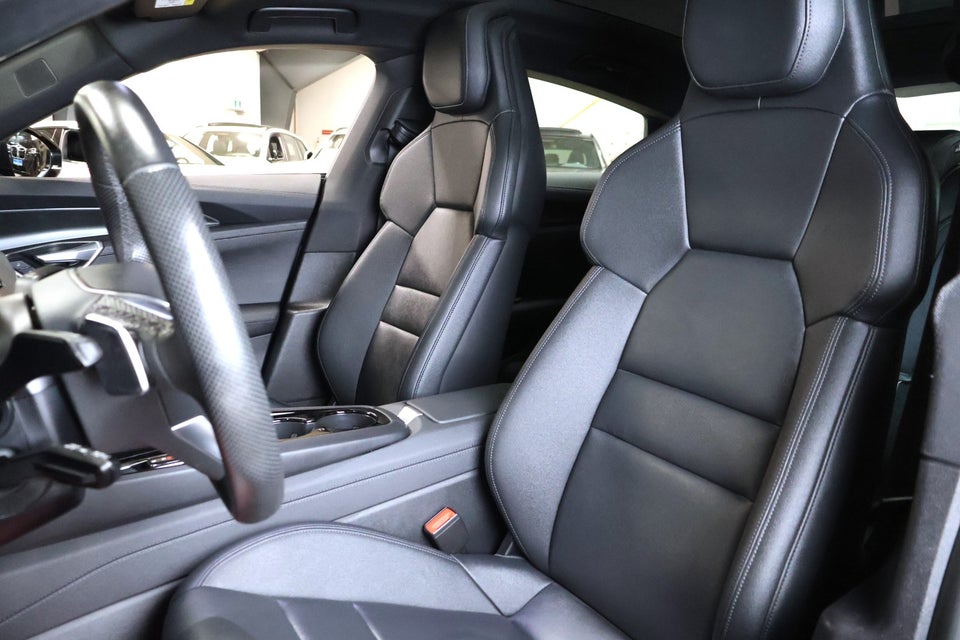 Audi e-tron GT quattro 4d