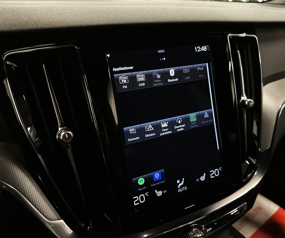 Volvo V60 2,0 T4 190 R-Design aut. 5d