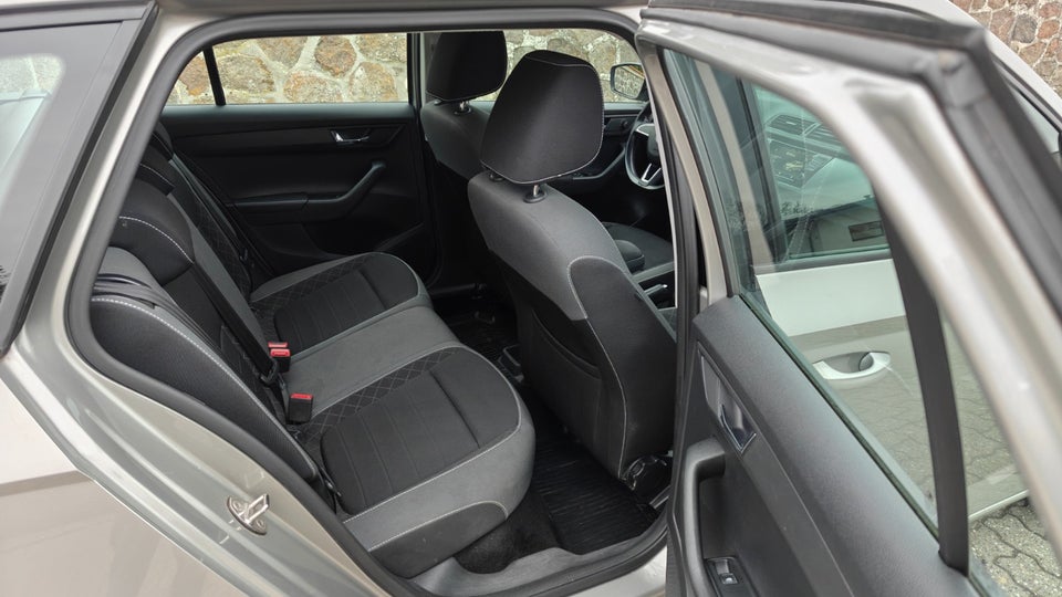 Skoda Fabia 1,0 MPi 75 Ambition Combi 5d