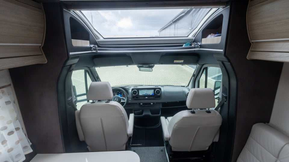 Mercedes Kabe 2,0 Travel Master 750 LGB NOVUM aut. 3d