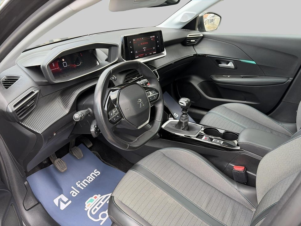 Peugeot 208 1,2 PureTech 100 Allure Sky 5d