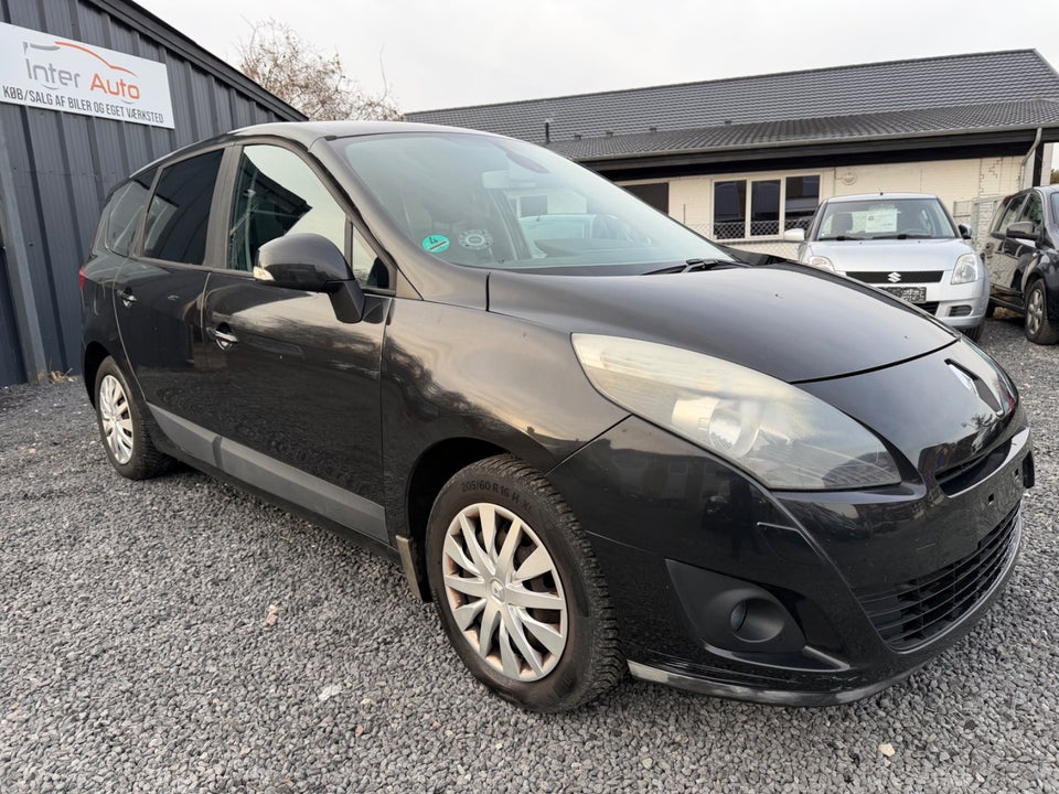 Renault Grand Scenic III 1,6 16V Expression 7prs 5d