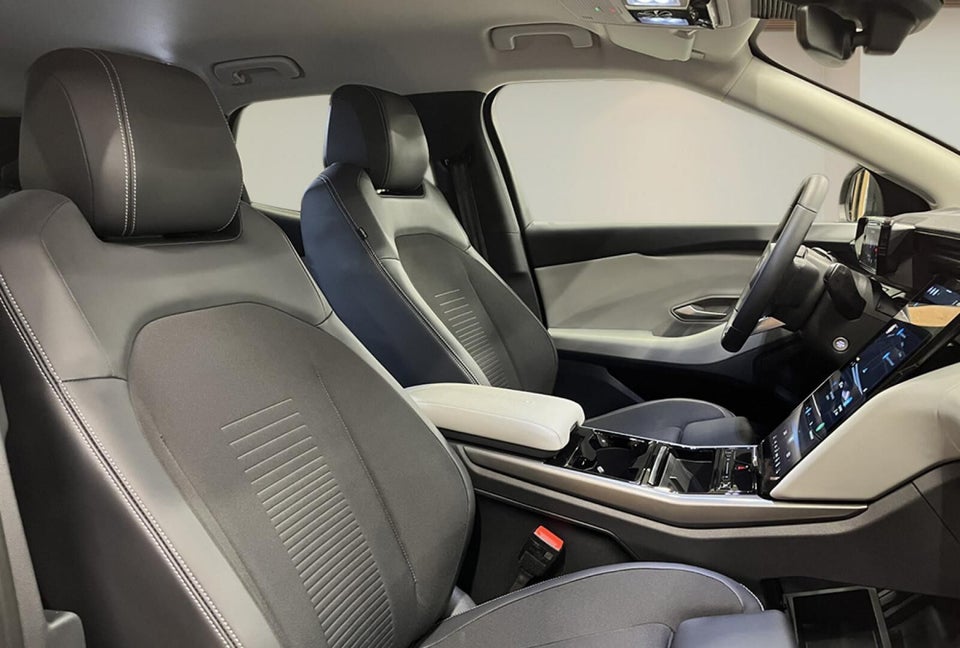 Ford Explorer 82 Select Extended Range 5d