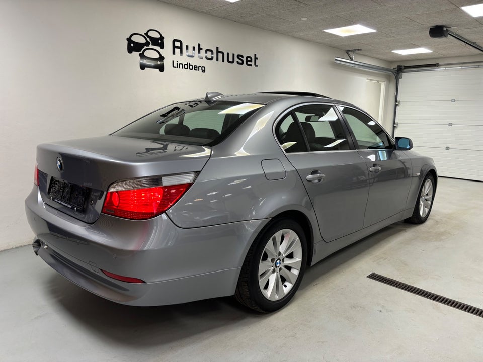 BMW 520i 2,2  4d