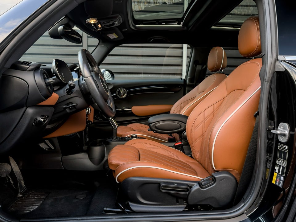 MINI Cooper SE Classic Trim 3d