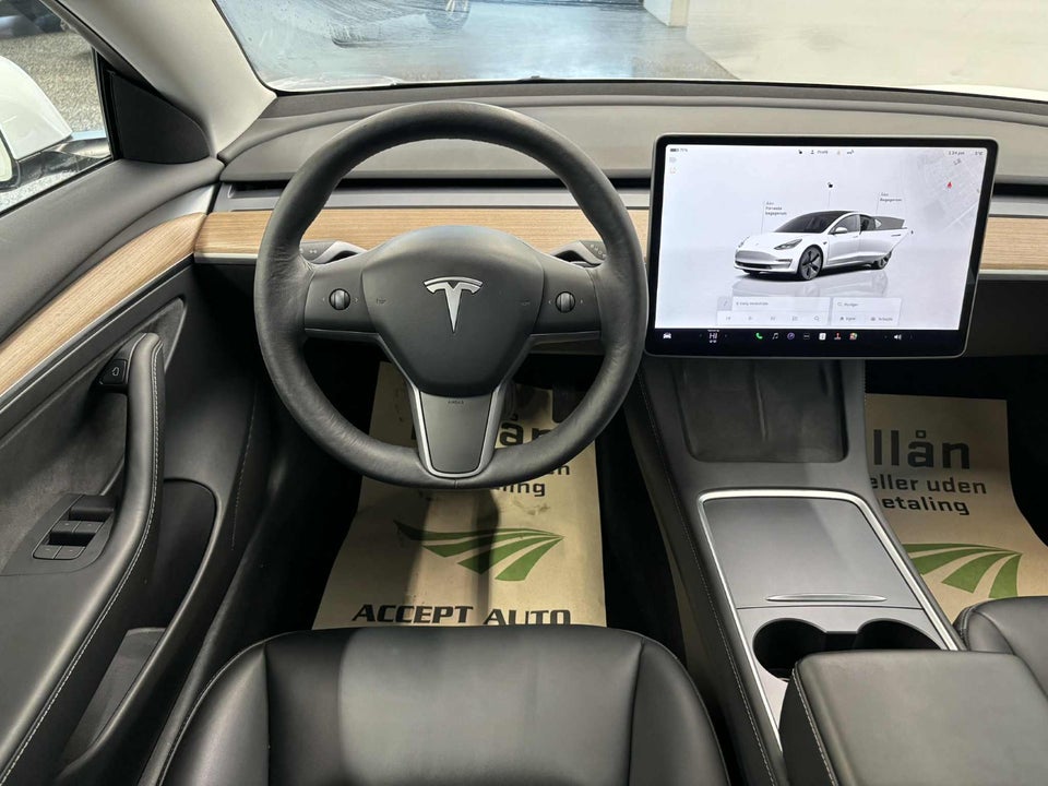 Tesla Model 3 RWD 4d