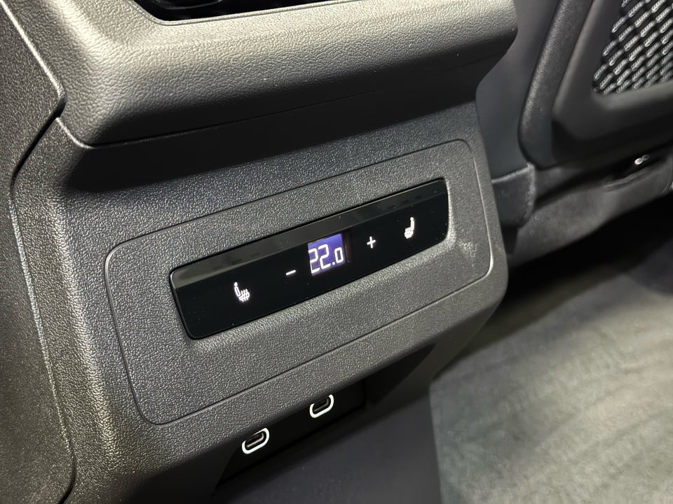 Audi SQ6 e-tron quattro 5d