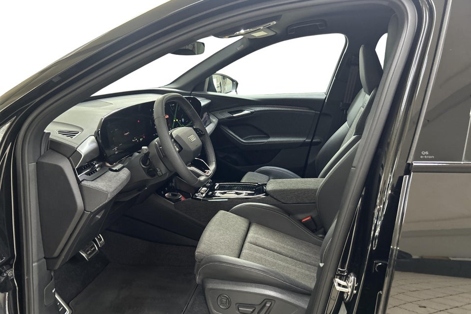 Audi Q6 e-tron Progress plus performance 5d