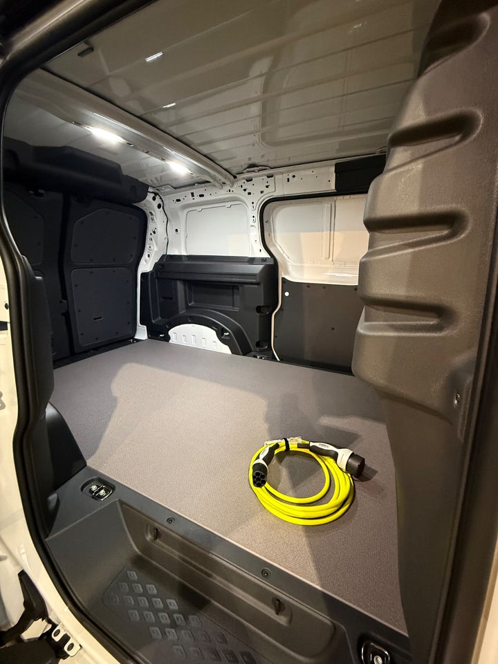 VW ID.Buzz 79 Cargo Pro+