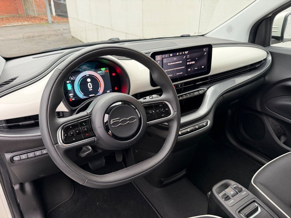 Fiat 500e 42 Icon 3d