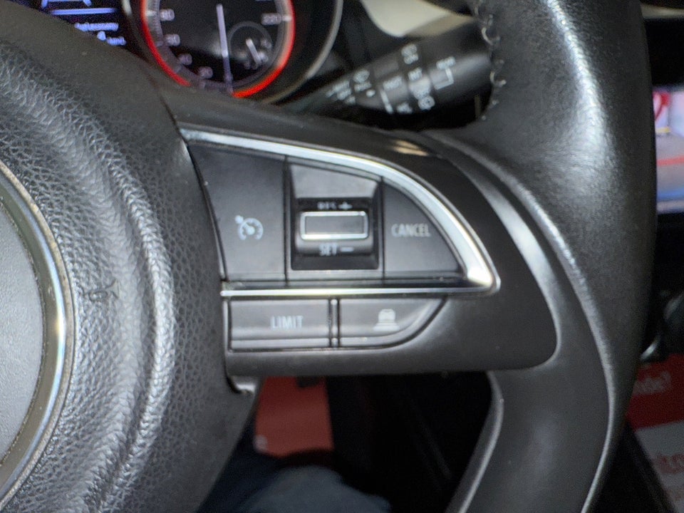 Suzuki Swift 1,2 Dualjet Exclusive CVT 5d