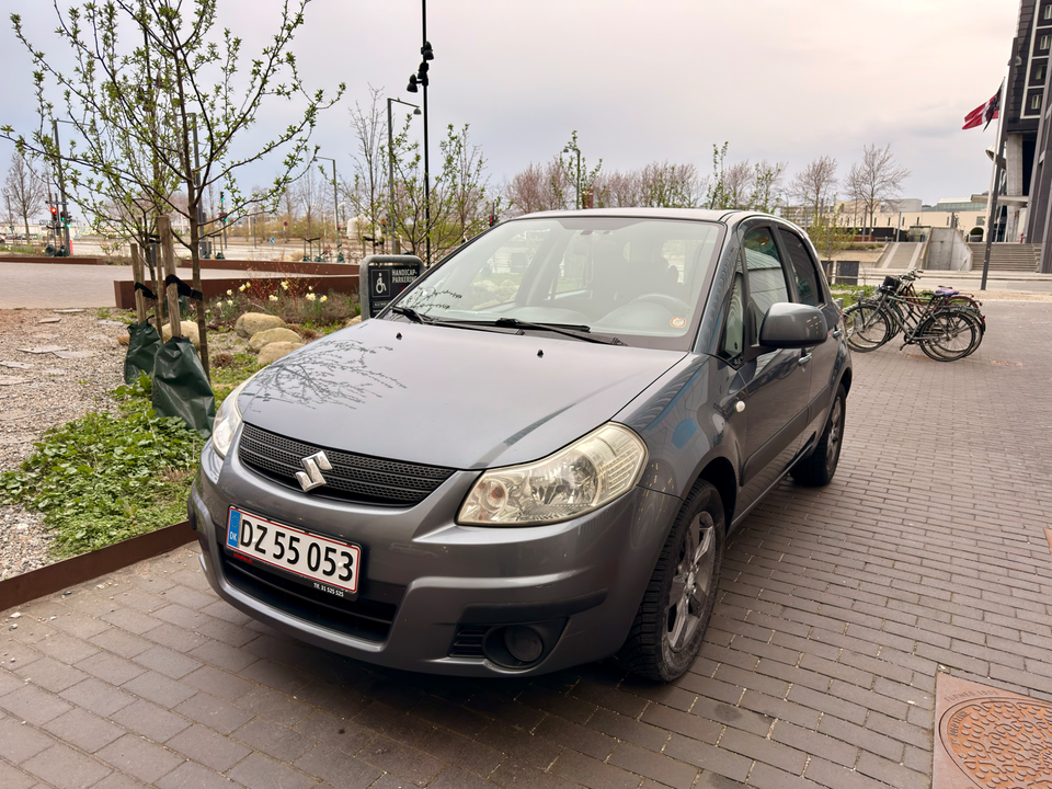 Suzuki SX4 1,6 GL 5d