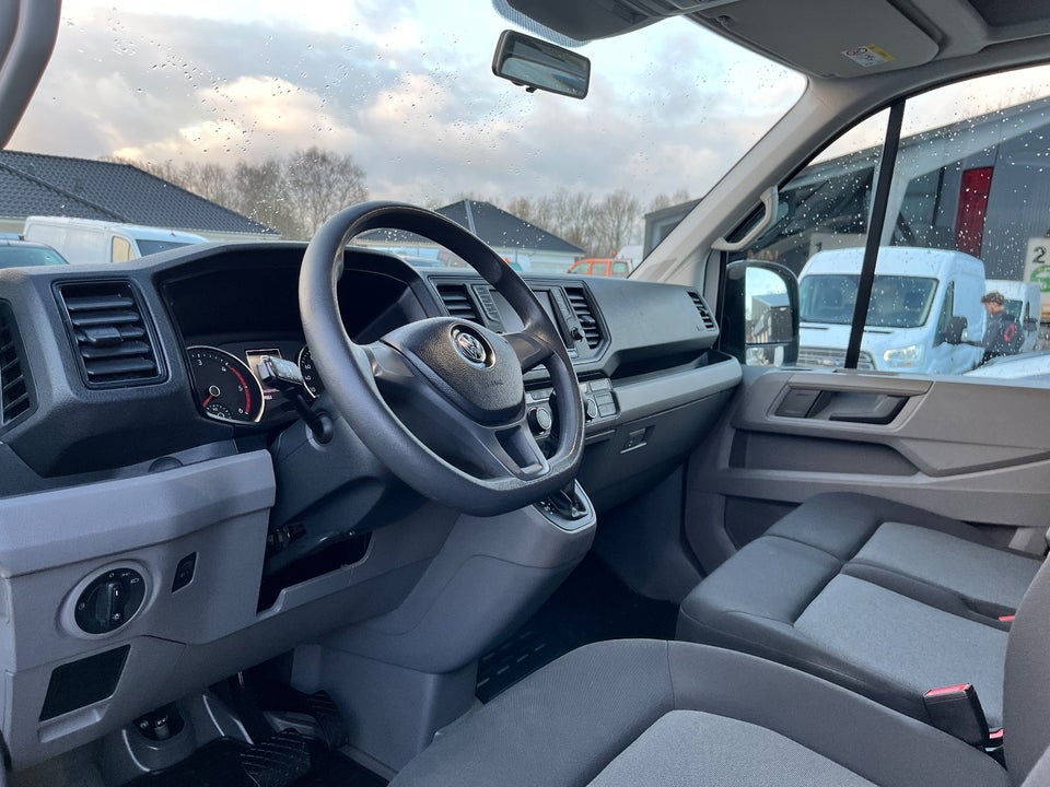 VW Crafter 30 2,0 TDi 140 Kassevogn L3H3 aut.