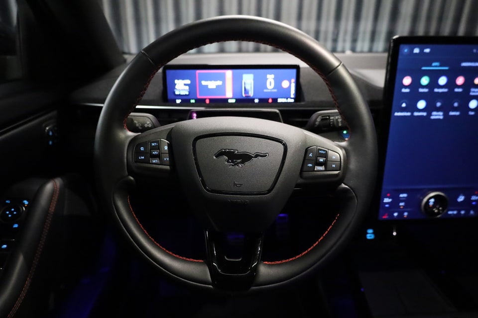 Ford Mustang Mach-E 98 Premium Extended Range 5d