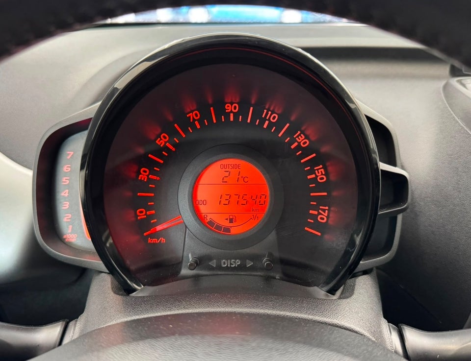Toyota Aygo 1,0 VVT-i x-play x-touch 5d