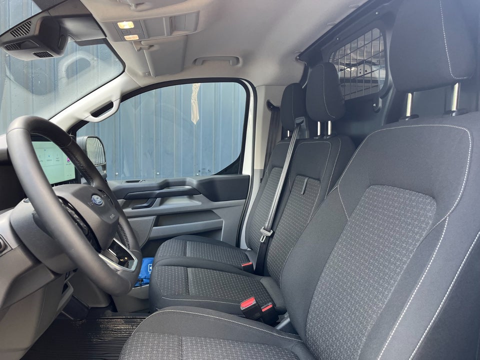 Ford Transit Custom 320 L2 2,0 EcoBlue Trend aut.