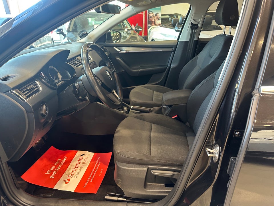 Skoda Octavia 2,0 TDi 150 Business Line+ Combi DSG 5d