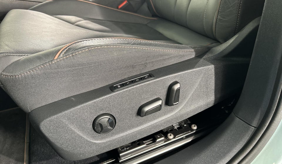 Skoda Enyaq 80 iV Suite 5d