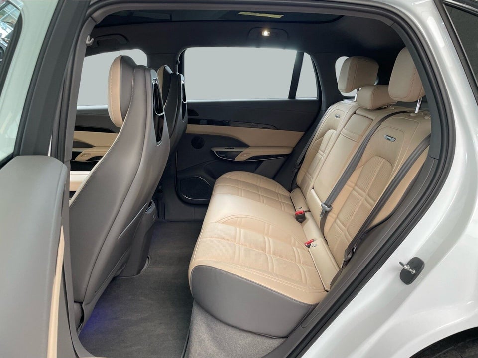 Hongqi EHS7 111 Exclusive 5d