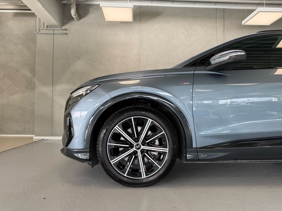 Audi Q4 e-tron 45 S-line 5d