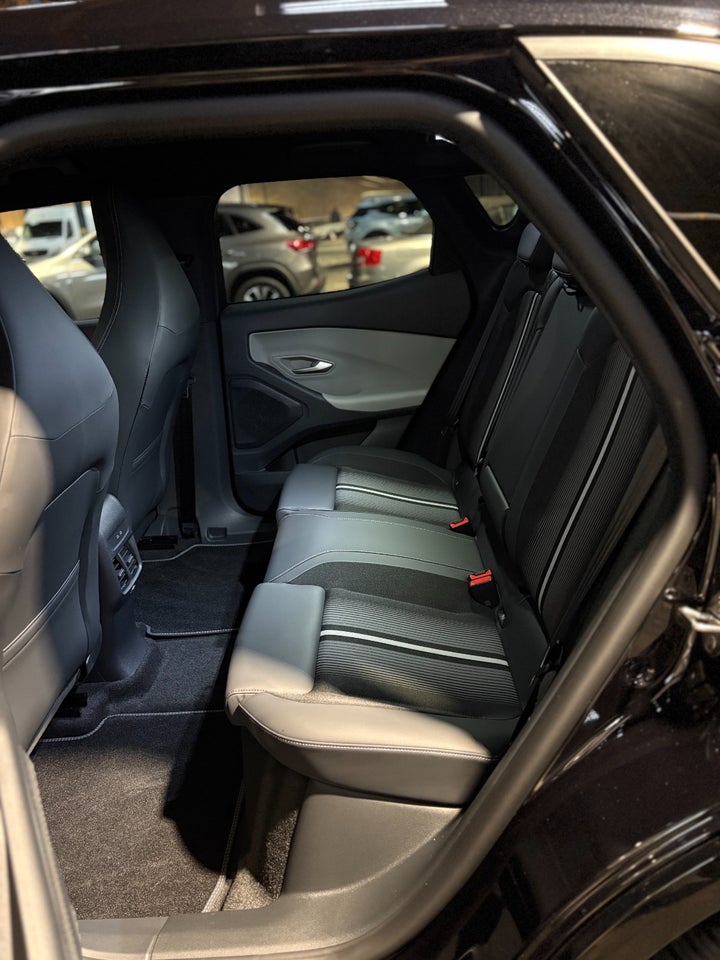 Ford Capri 79 Select Extended Range AWD 5d