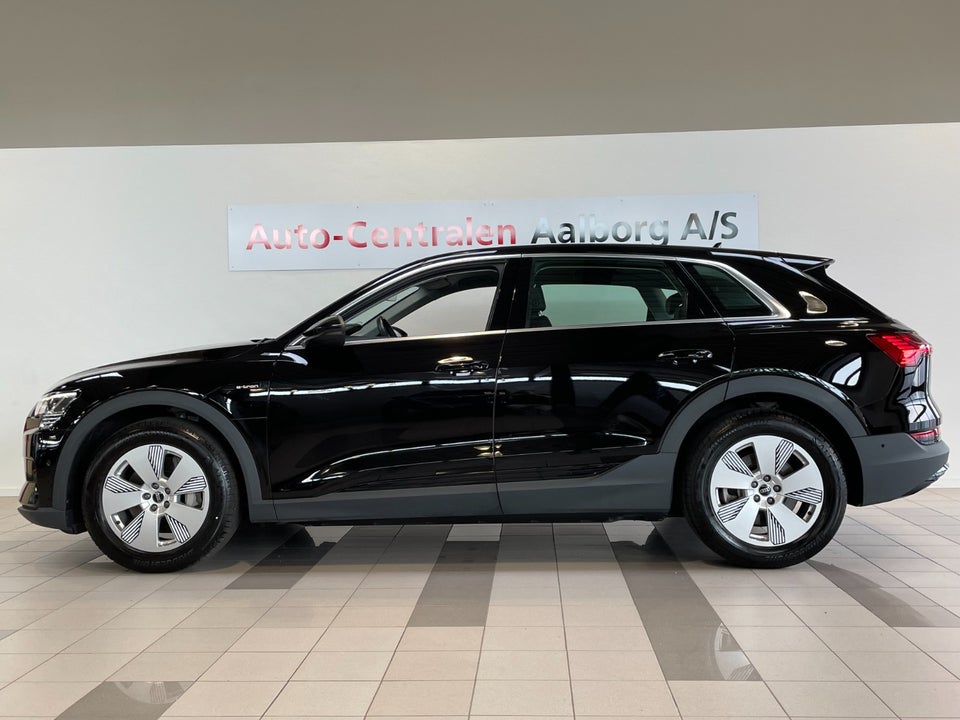 Audi e-tron 50 quattro 5d