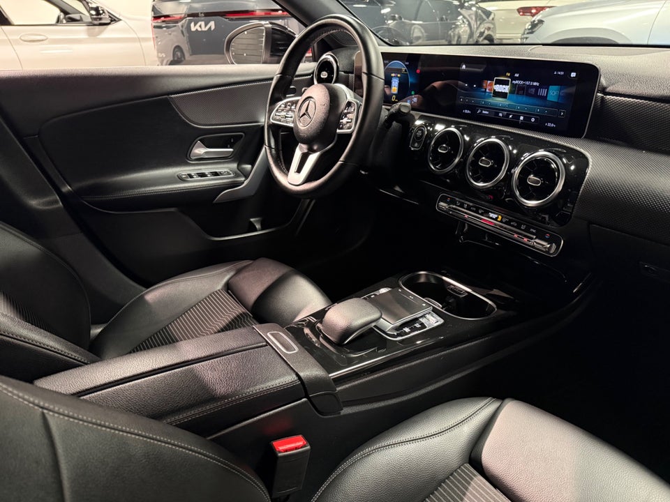 Mercedes A200 1,3 Progressive aut. 4d