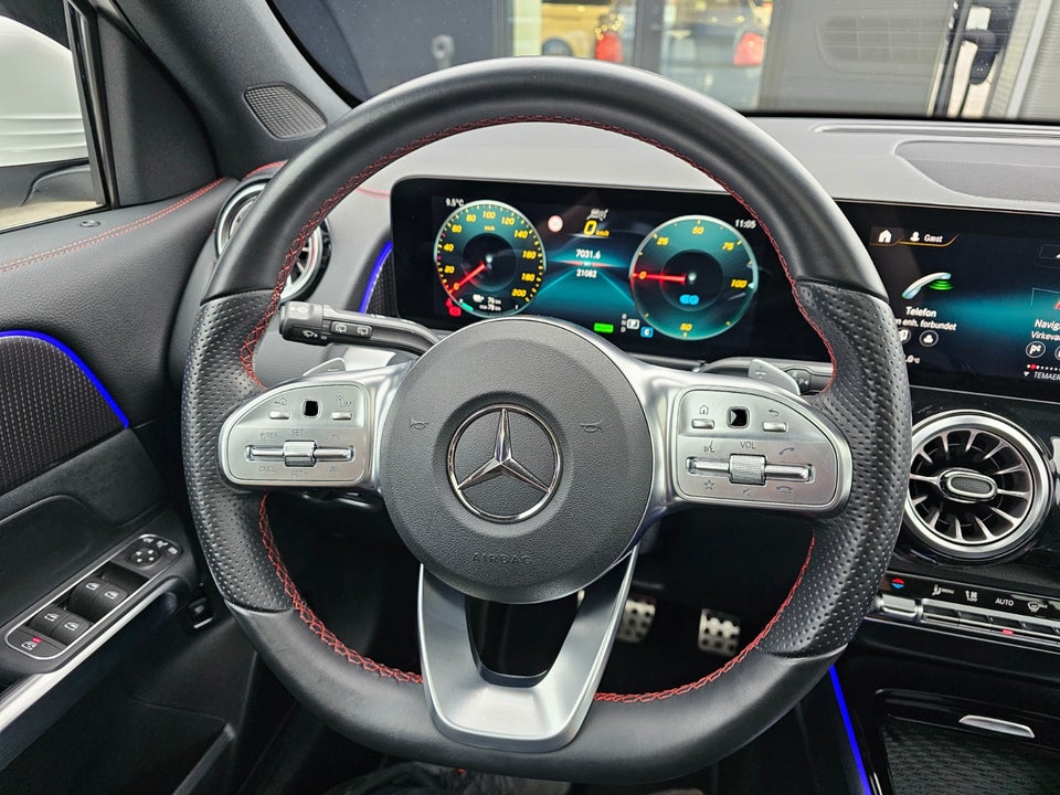 Mercedes EQB300 AMG Line 4Matic 5d