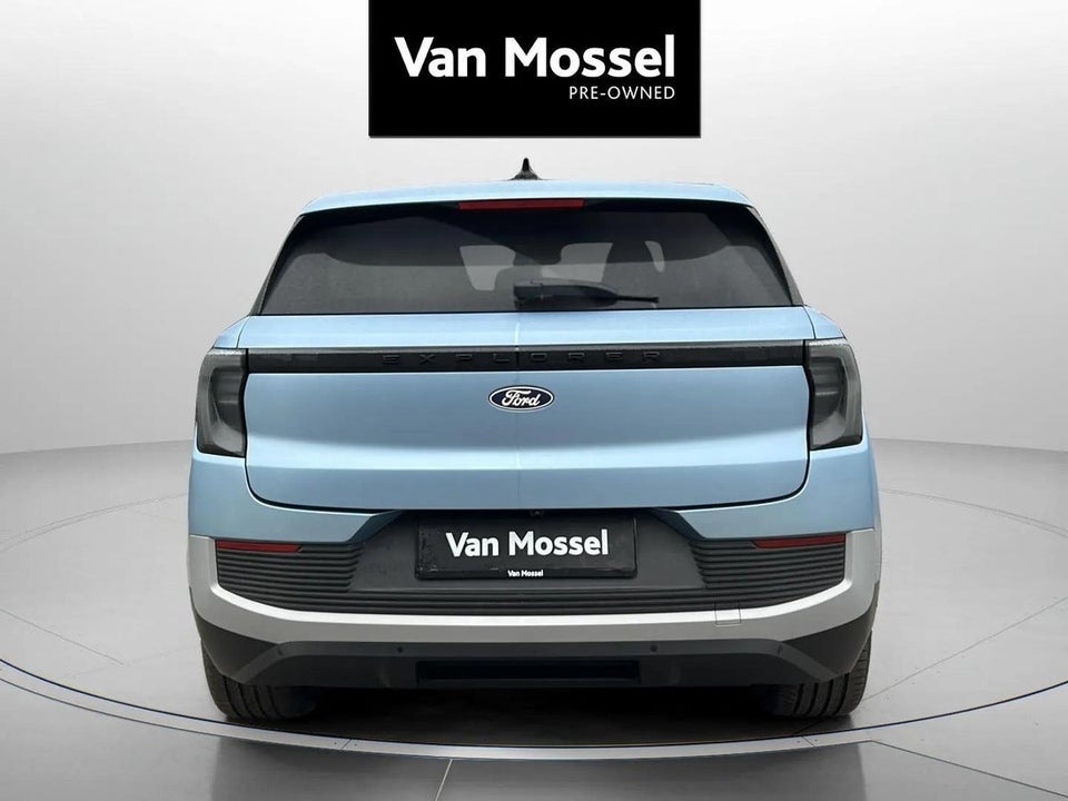 Ford Explorer 84 Premium Extended Range AWD 5d