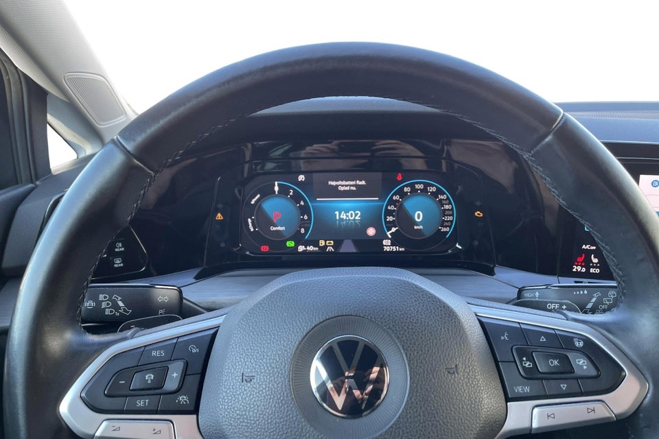 VW Golf VIII 1,4 eHybrid DSG 5d