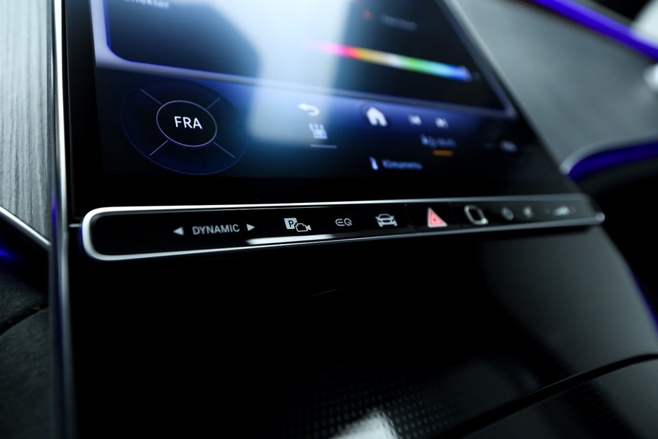 Mercedes EQE350 AMG Line 4d