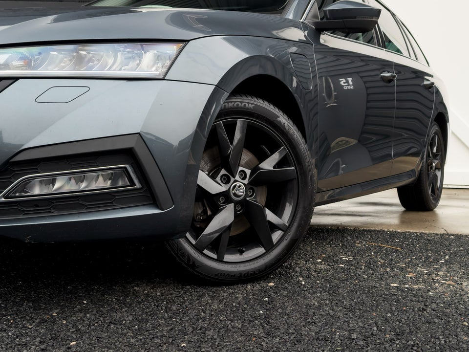 Skoda Octavia 1,4 TSi iV Ambition Combi DSG 5d