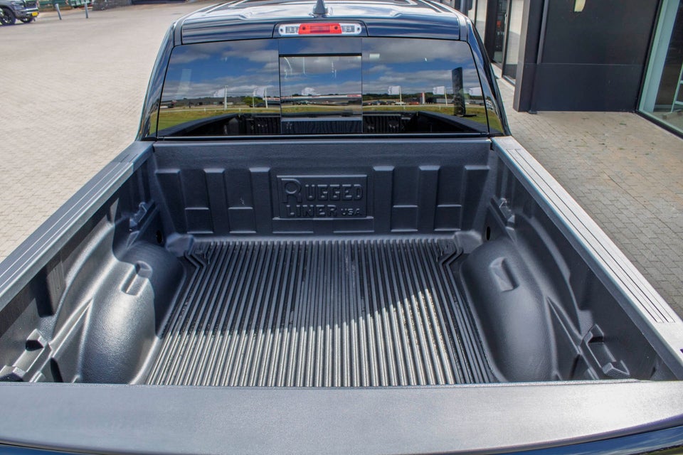 Dodge RAM 1500 3,0 Laramie Night aut. 4d