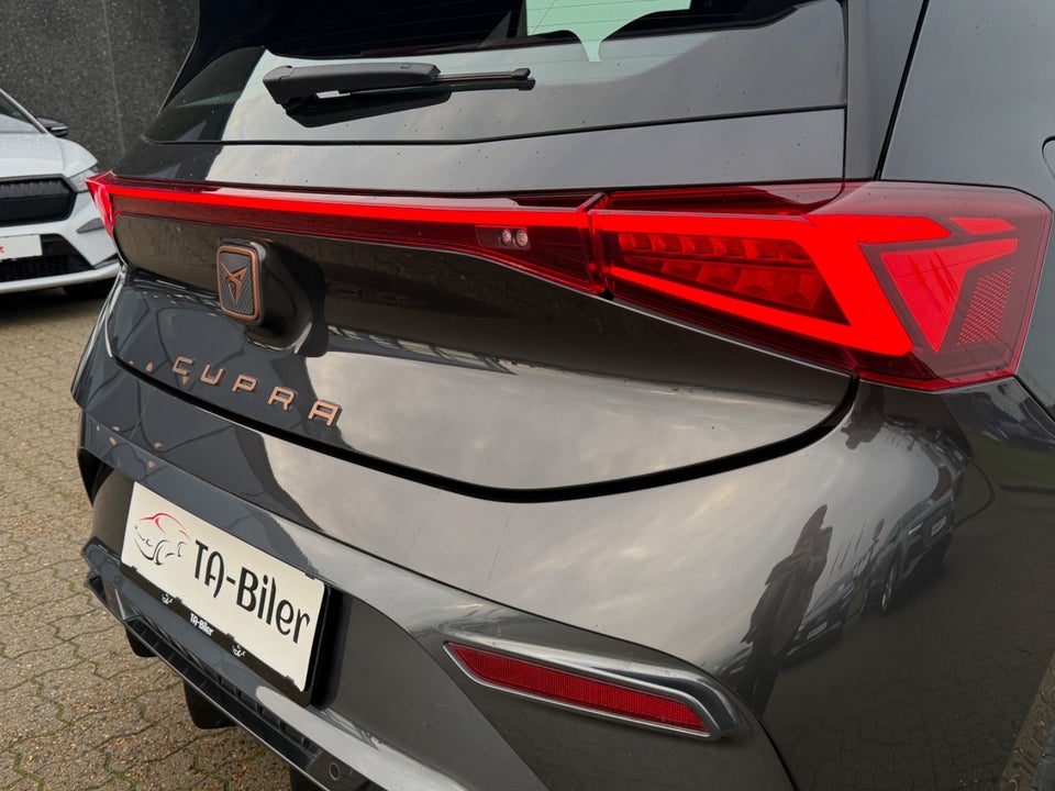 Cupra Born 58 e-Boost 5d