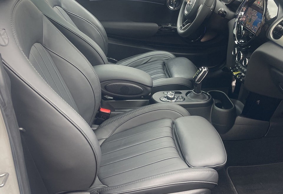 MINI Cooper SE Yours Trim 3d