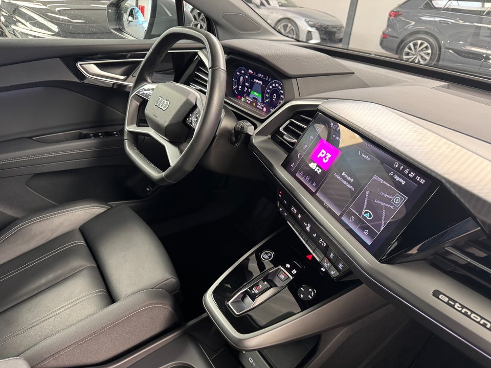 Audi Q4 e-tron 45 Advance quattro 5d