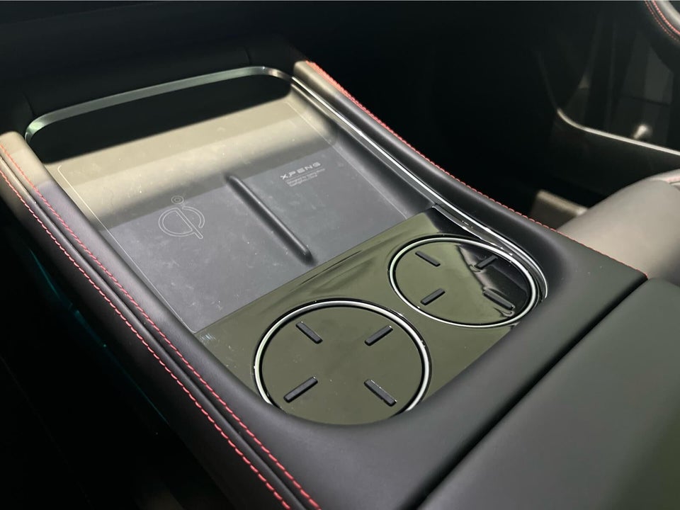 Xpeng P7 Long Range 4d