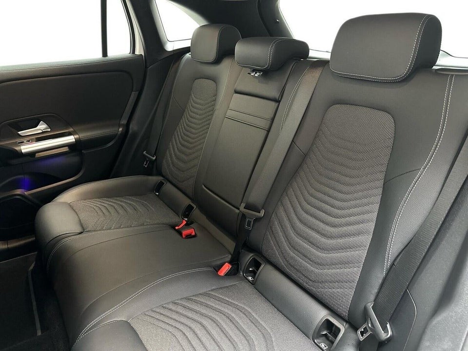 Mercedes EQA250 Progressive 5d