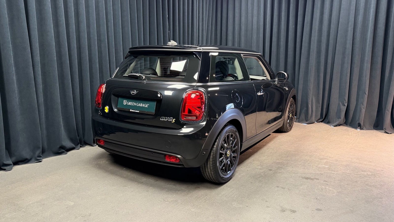 MINI Cooper SE Classic Trim 3d