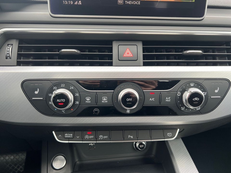 Audi A4 40 TFSi Sport S-tr. 4d